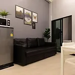 U1 Large 2 Bed Rooms Bts Udomsuk