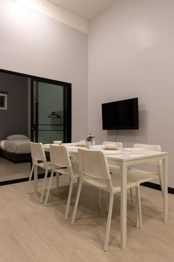 U1 Large 2 Bed Bts Udomsuk Apartment Bangkok